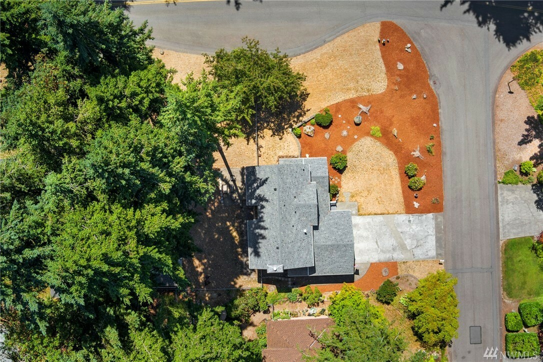 Property Photo: 13200 Silverhill Place NW WA 98383