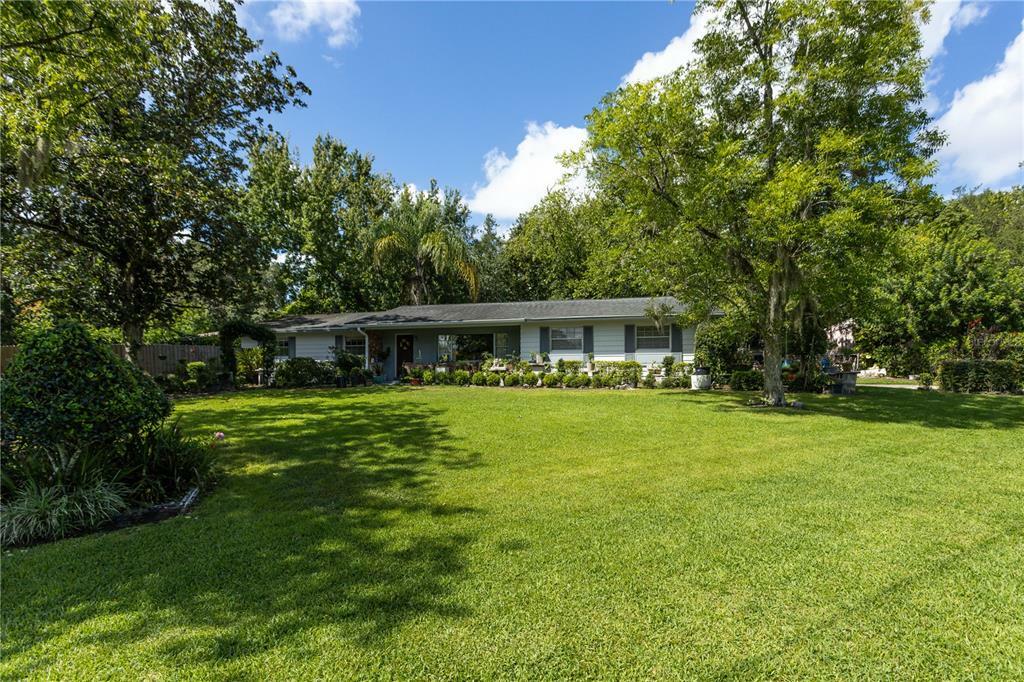 Property Photo: 3610 Mirror Lake Drive FL 32703