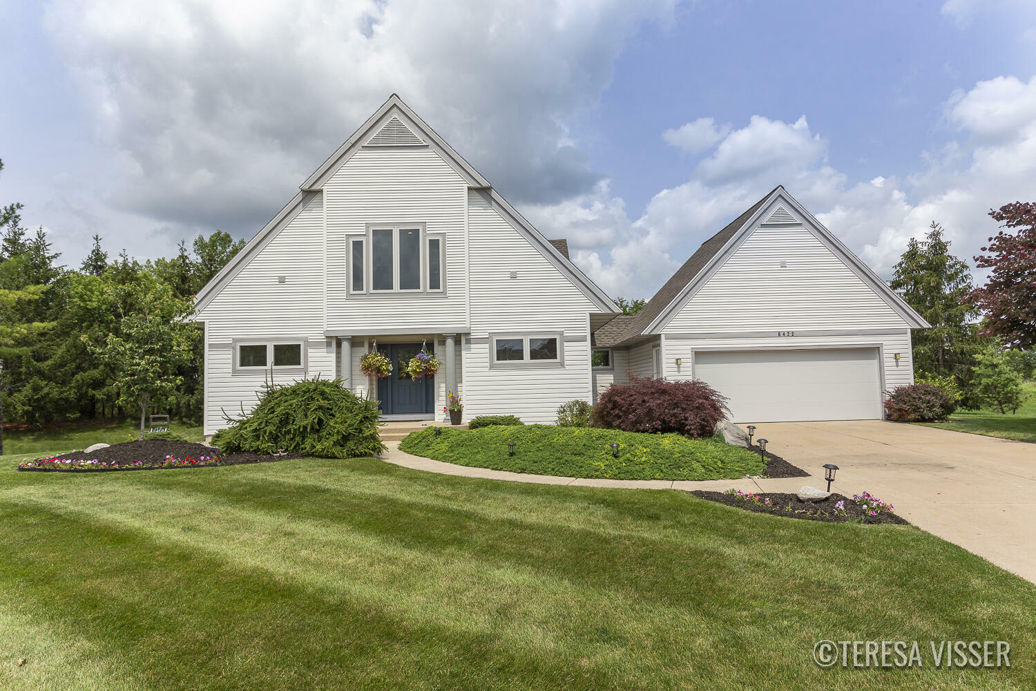 Property Photo:  6422 Vantage Drive SE  MI 49316 