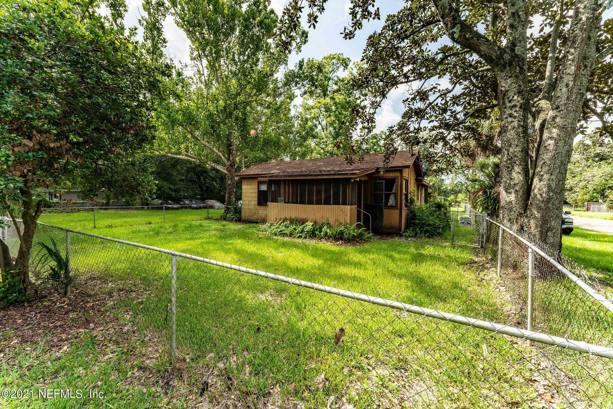 Property Photo:  2894 W 8th Street  FL 32254 