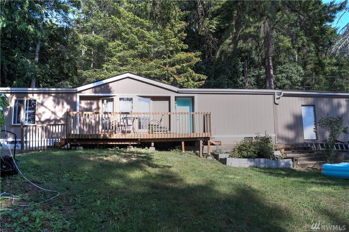 Property Photo:  10 E Shoreline Ct W  WA 98584 