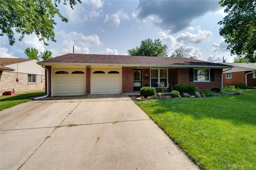 Property Photo: 25 Oaks Drive OH 45066