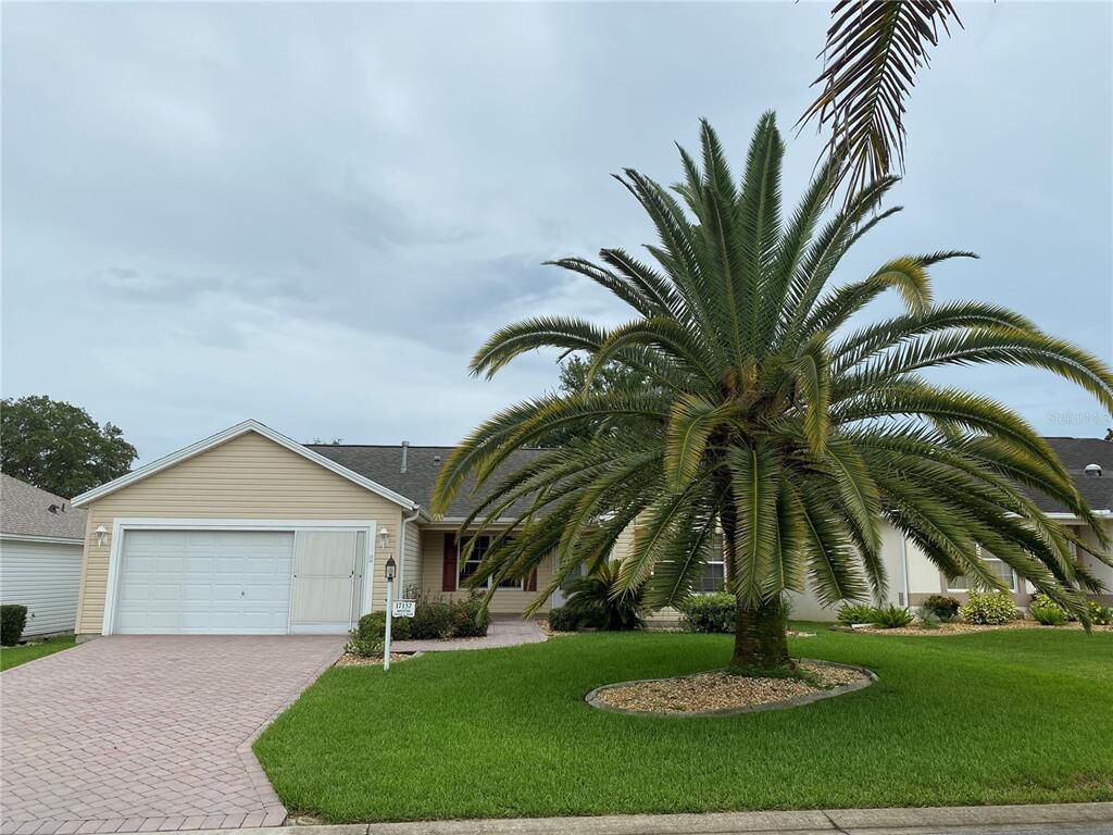 Property Photo: 17157 SE 93rd Yondel Circle FL 32162