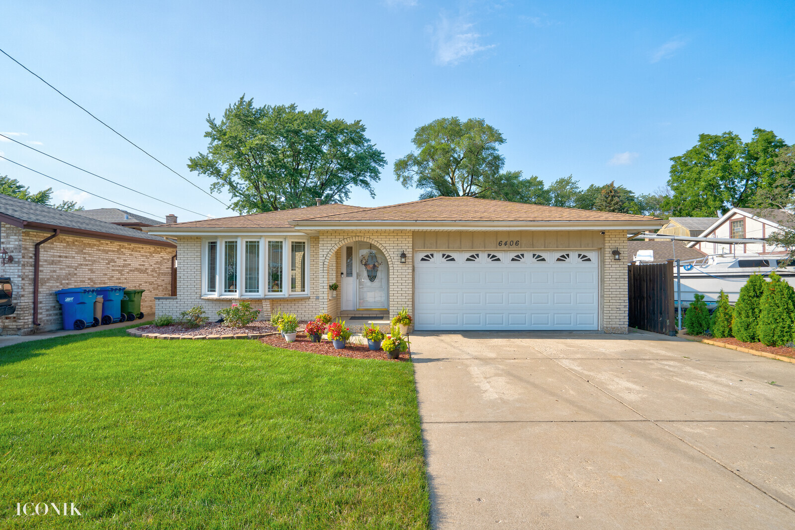 Property Photo: 6406 W 89th Place IL 60453