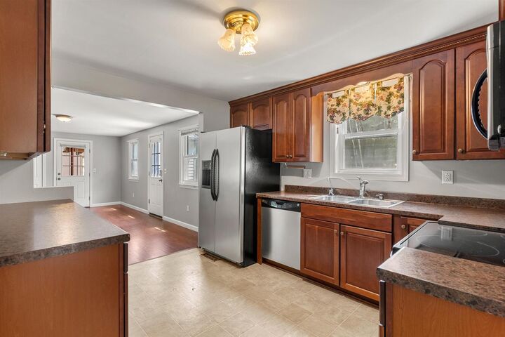 Property Photo: 3 Mammoth Road NH 03106