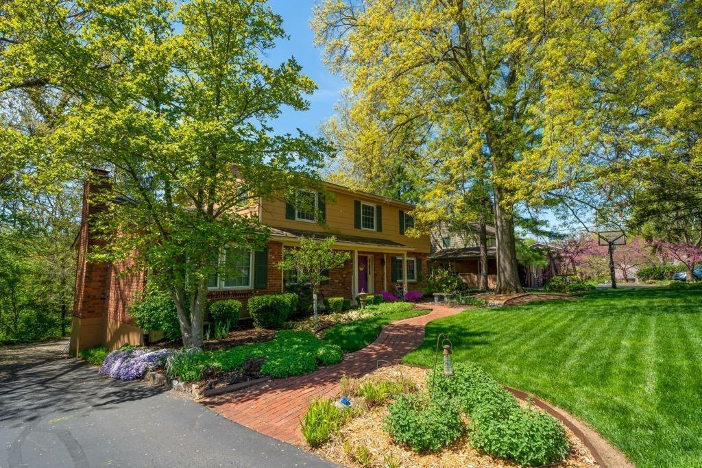 Property Photo: 239 Ritchie Ave OH 45215