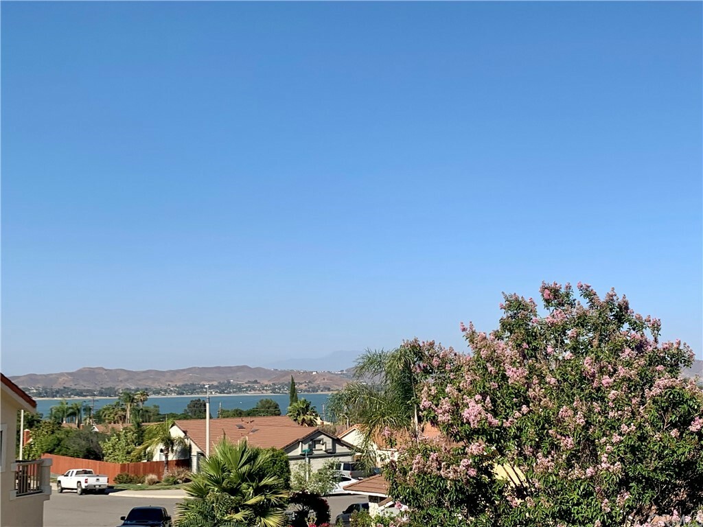 Property Photo:  15162 Spinnaker Drive  CA 92530 