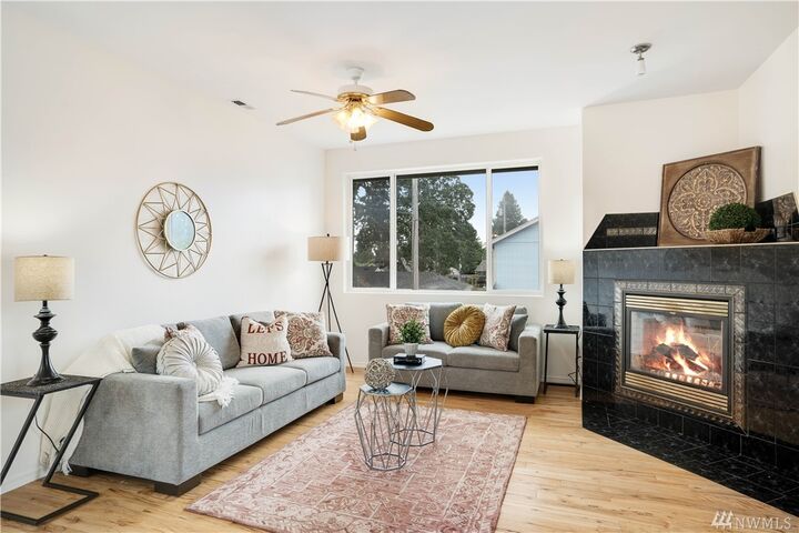 Property Photo:  10612 Park Ave S  WA 98444 