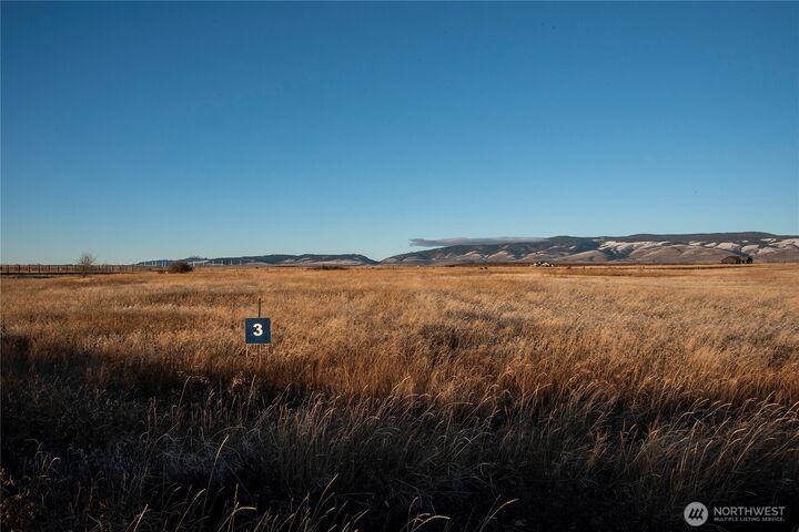 Property Photo: 3 Green Canyon Lane WA 98926