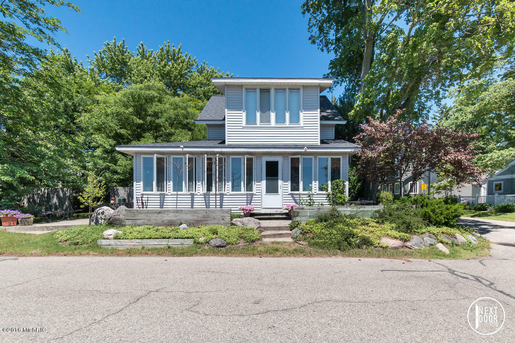 Property Photo: 16653 Lakeview Street MI 49456