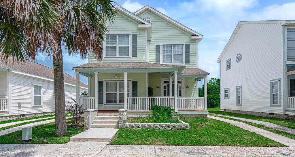 Property Photo: 3320 N Park Drive FL 34982