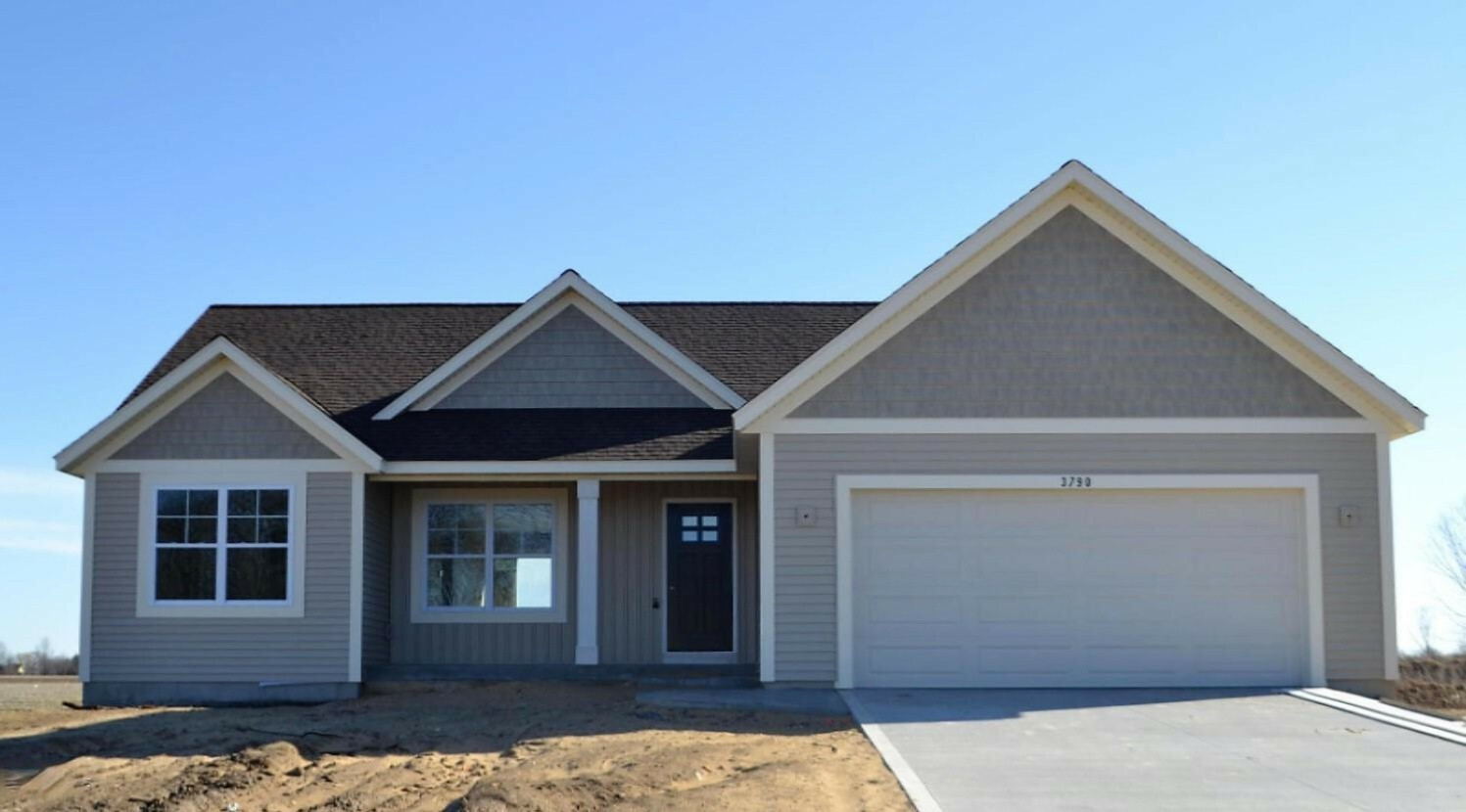 Property Photo: 3790 Elm Ridge Drive MI 49424