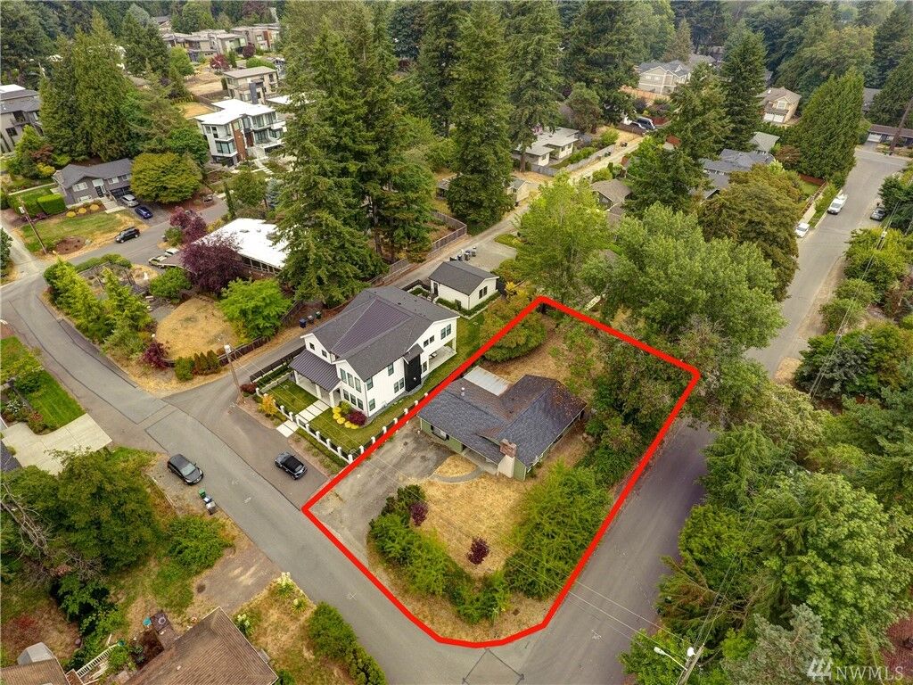 Property Photo:  9104 114th Ave NE  WA 98033 