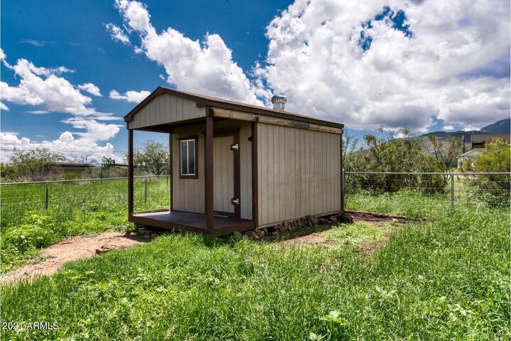 Property Photo: 3352 E Astro Street AZ 85615