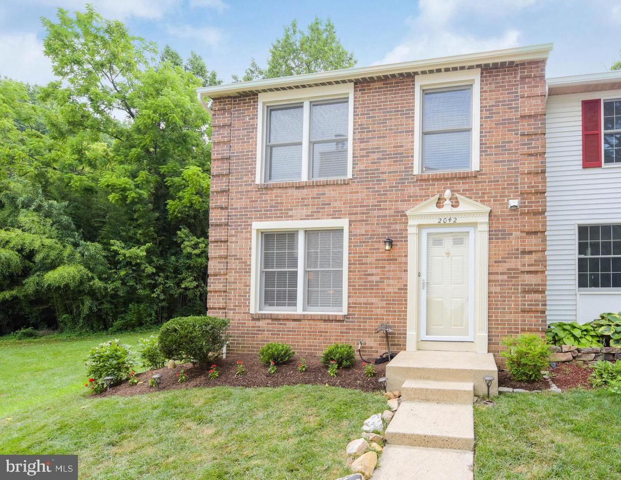 Property Photo: 2042 Brooks Square Place VA 22043