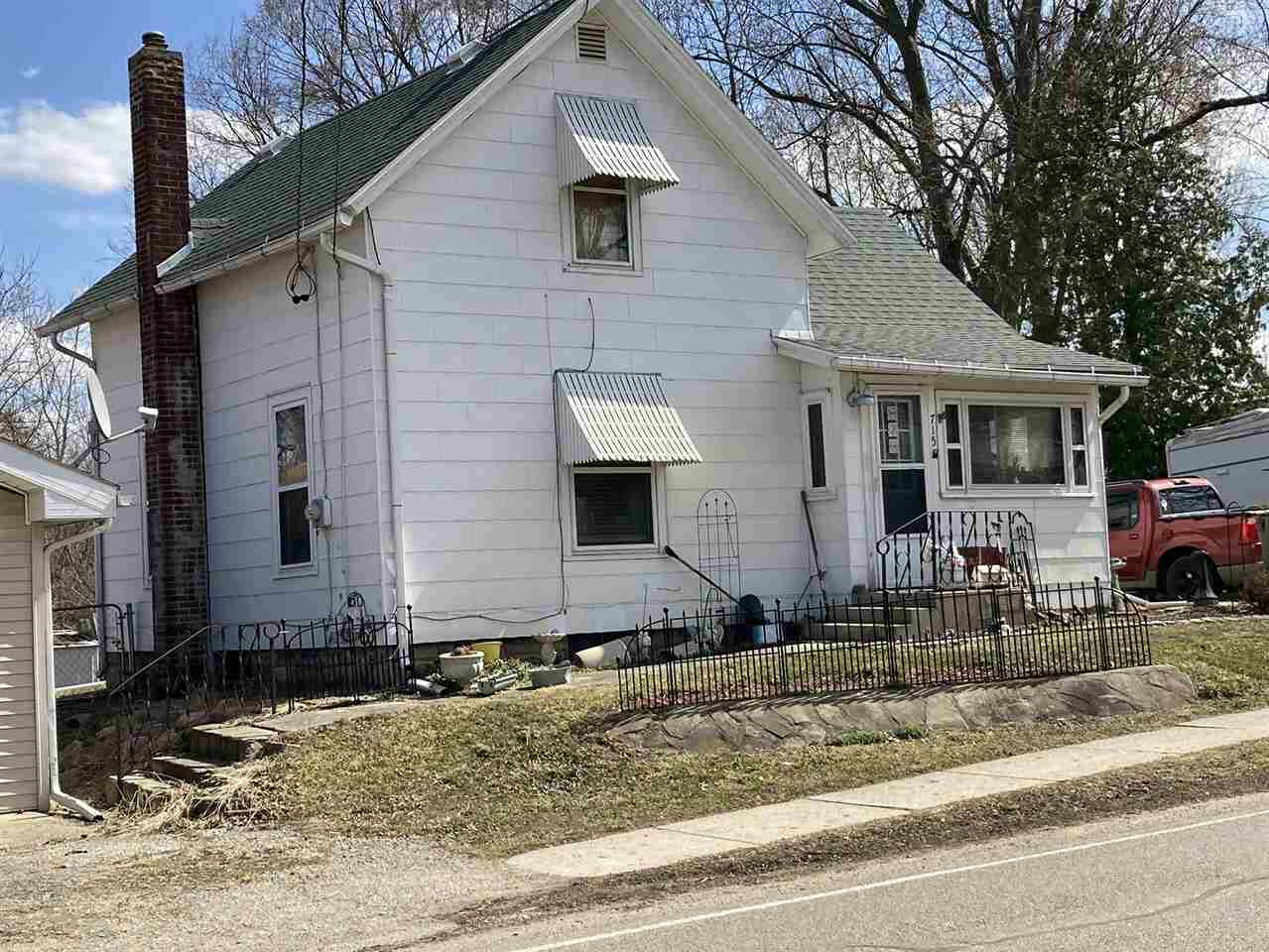 Property Photo:  715 Fifth St  MI  