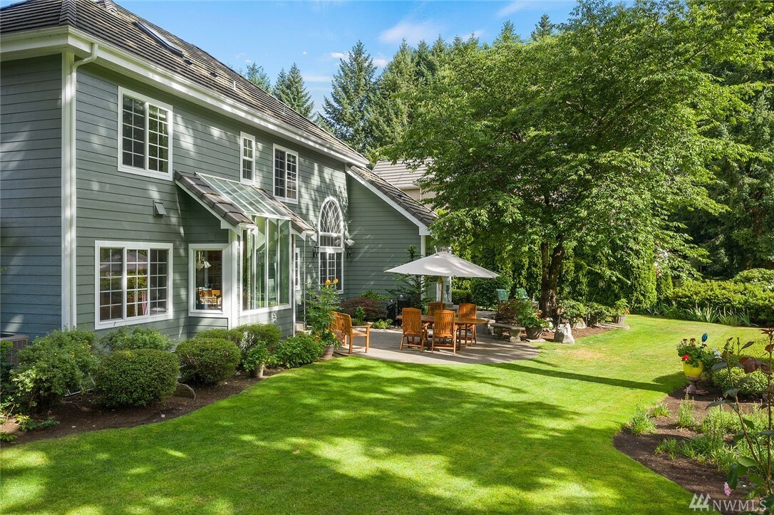 Property Photo: 4028 Birkdale Lane SE WA 98501