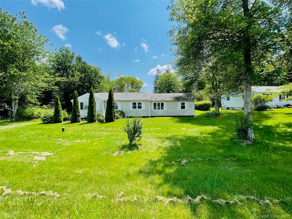 Property Photo: 402 Wallingford Road CT 06422