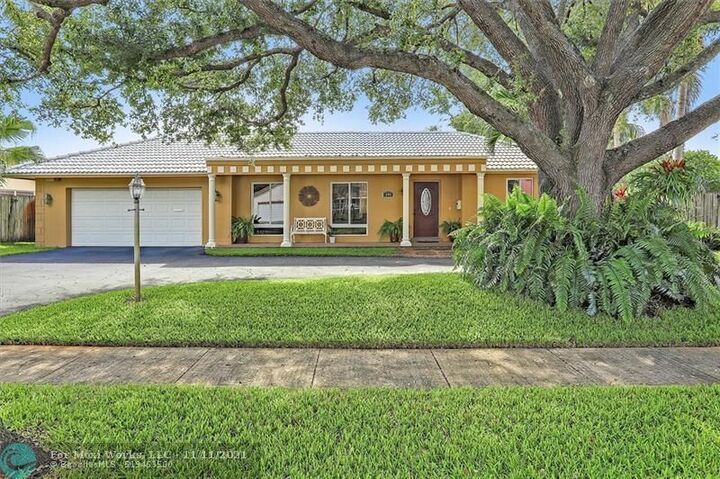 600 SW 75th Ter  Plantation FL 33317 photo