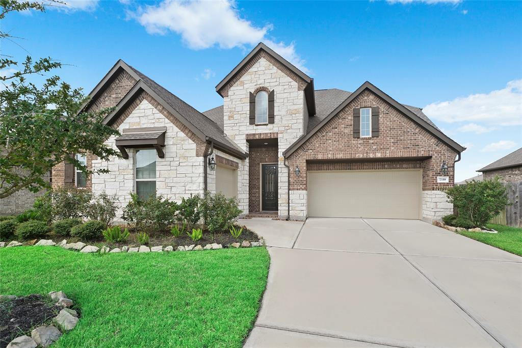 Property Photo: 7339 Enchanted Island Lane TX 77469