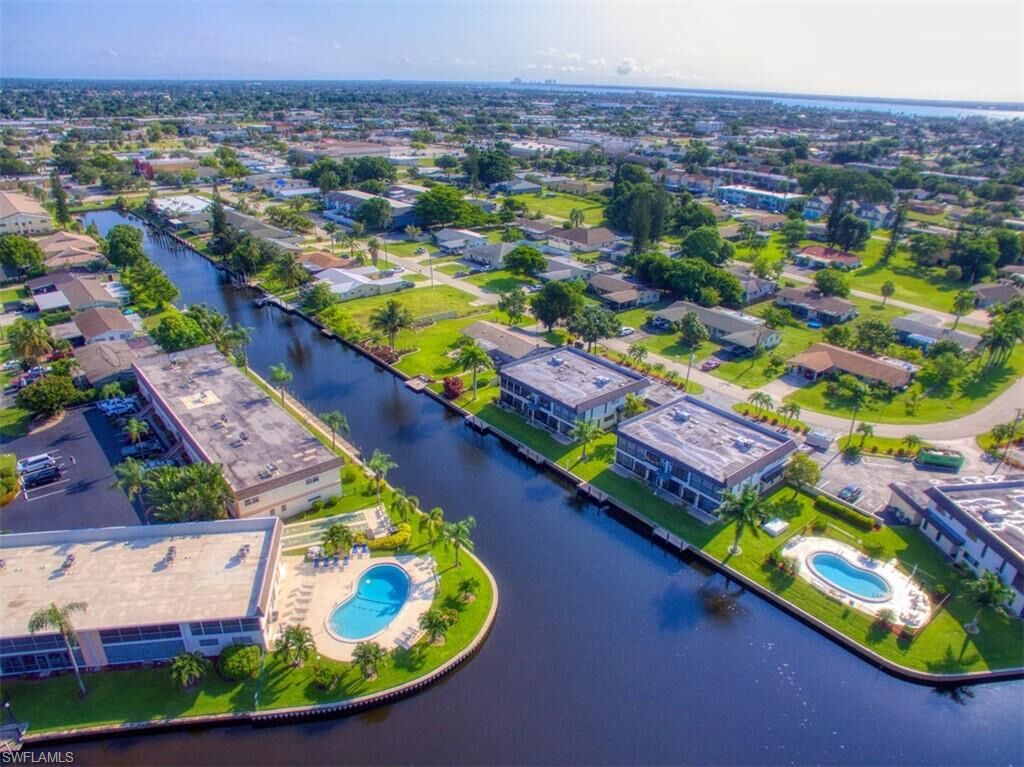 Property Photo:  828 Victoria Drive A6  FL 33904 