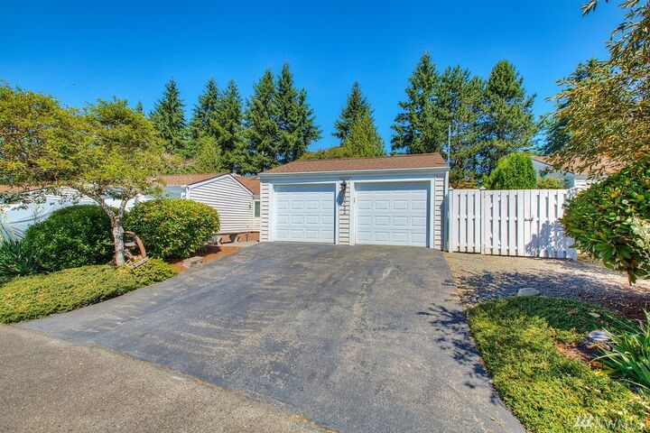 Property Photo:  13722 SE 256th Place  WA 98042 