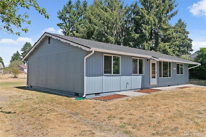 Property Photo:  767 137th St S  WA 98444 