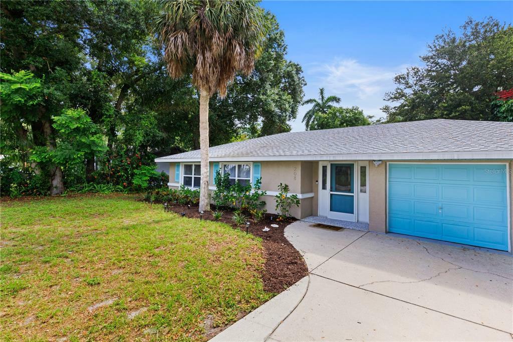 Property Photo:  208 47th Street W  FL 34209 