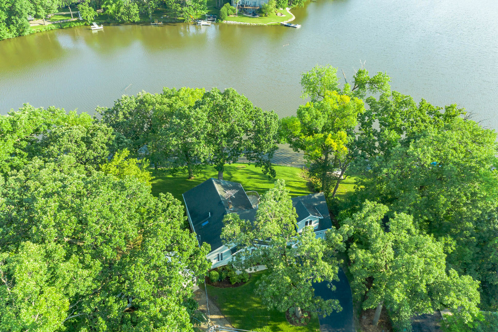 Property Photo: 23464 S Lakewood Lane IL 60047