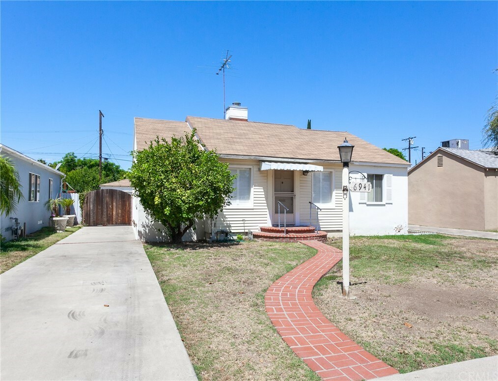 6941 Nestle Avenue  Reseda CA 91335 photo