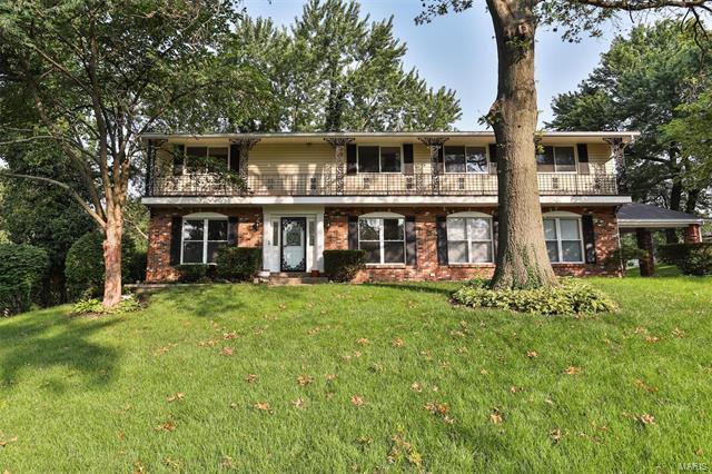 Property Photo: 1147 Chatelet 63135