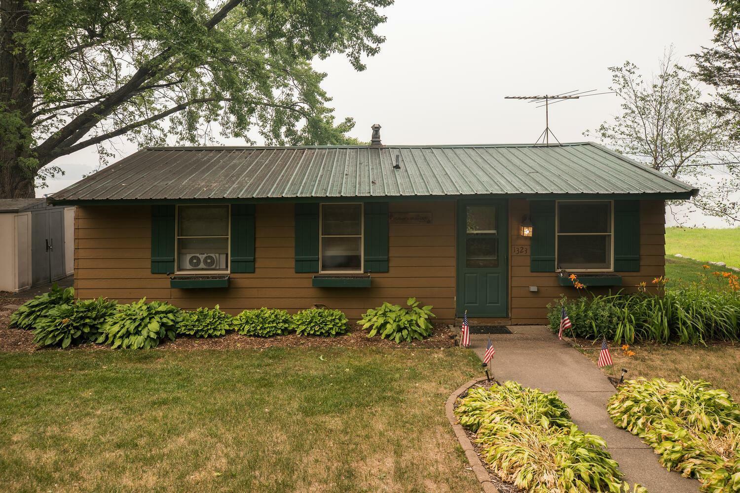 Property Photo:  1323 48th Street NE  MN 55313 