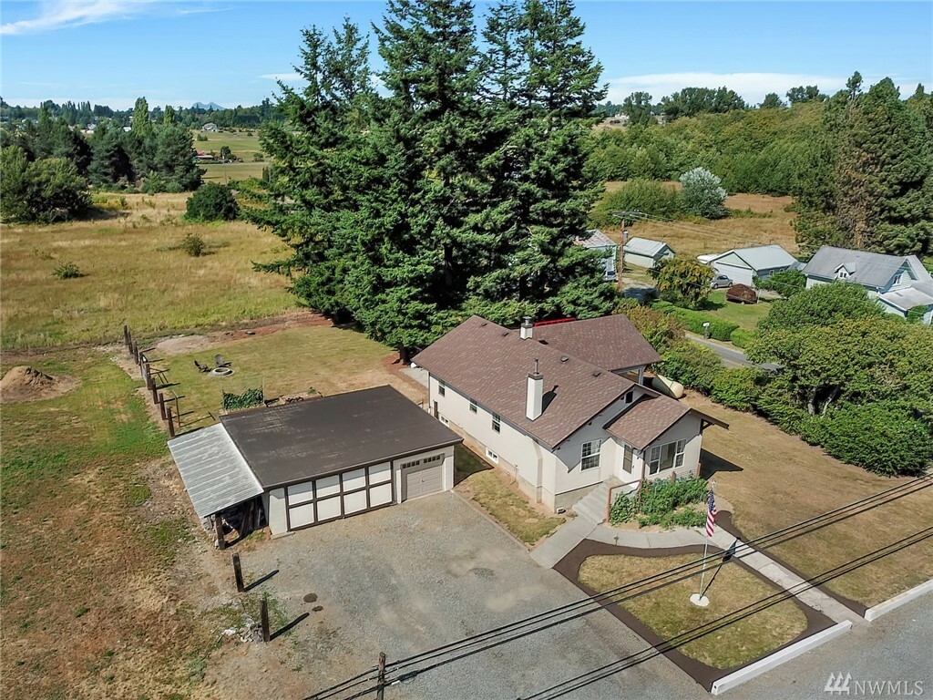 Property Photo:  3306 Mountain View Rd  WA 98248 