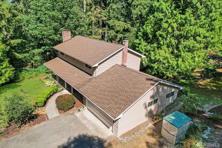 Property Photo: 16207 NE 180th St WA 98072