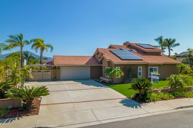 Property Photo:  11729 Calle Albara  CA 92019 