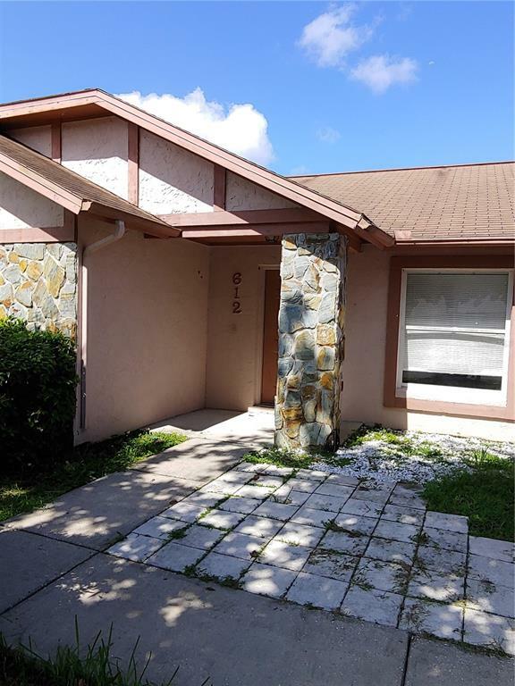 Property Photo:  612 Rapid Falls Drive  FL 33511 