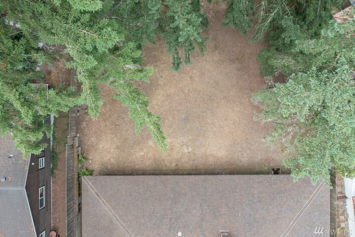 Property Photo: 115 N 145th St WA 98133