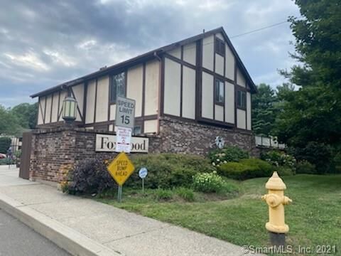 Property Photo:  346 Foxwood Lane 346  CT 06461 