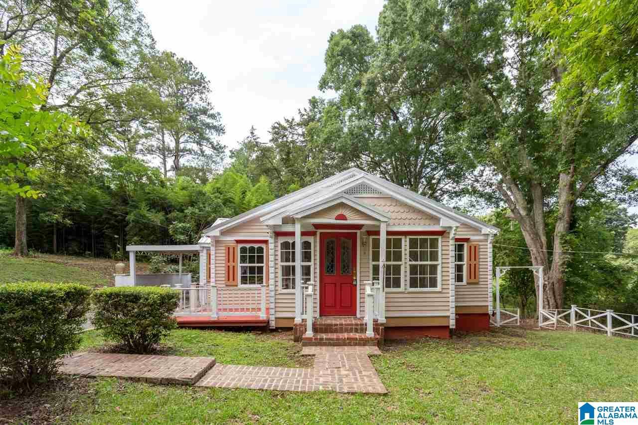 Property Photo:  206 Sanders Hill Drive  AL 36277 