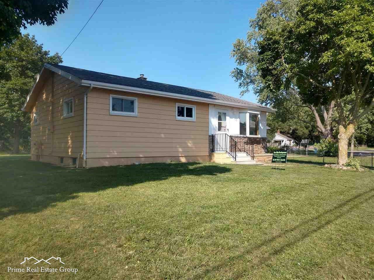 Property Photo:  3212 Burnell  MI 48504 