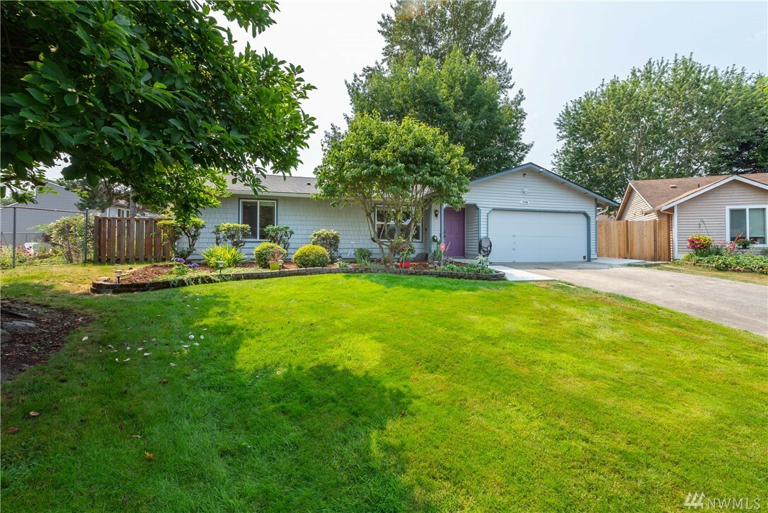 Property Photo:  12906 SE 277th St  WA 98030 