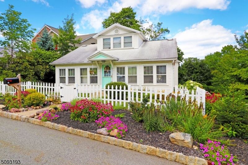 Property Photo:  58 Summit Ave  NJ 07927 