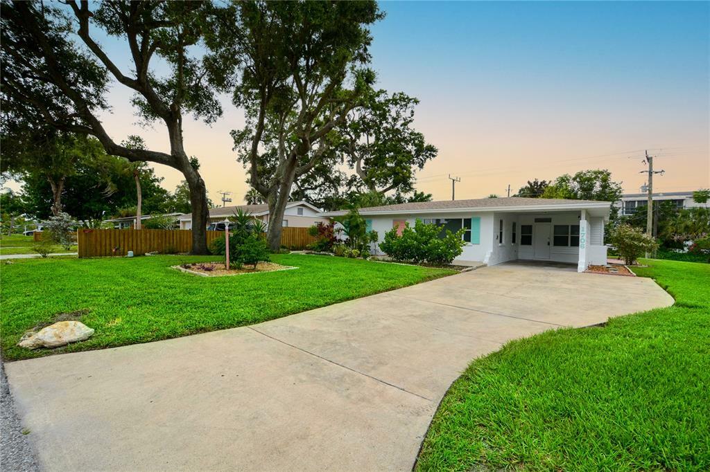 1706 58th Avenue Drive W  Bradenton FL 34207 photo