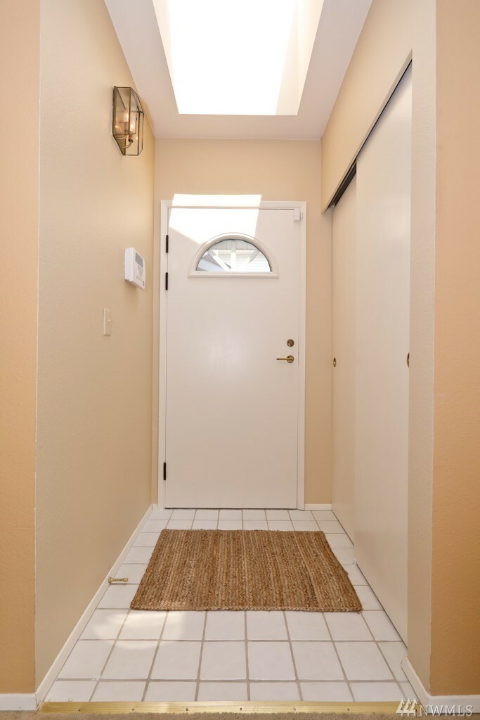 Property Photo: 18537 Linden Ave N 1 WA 98133