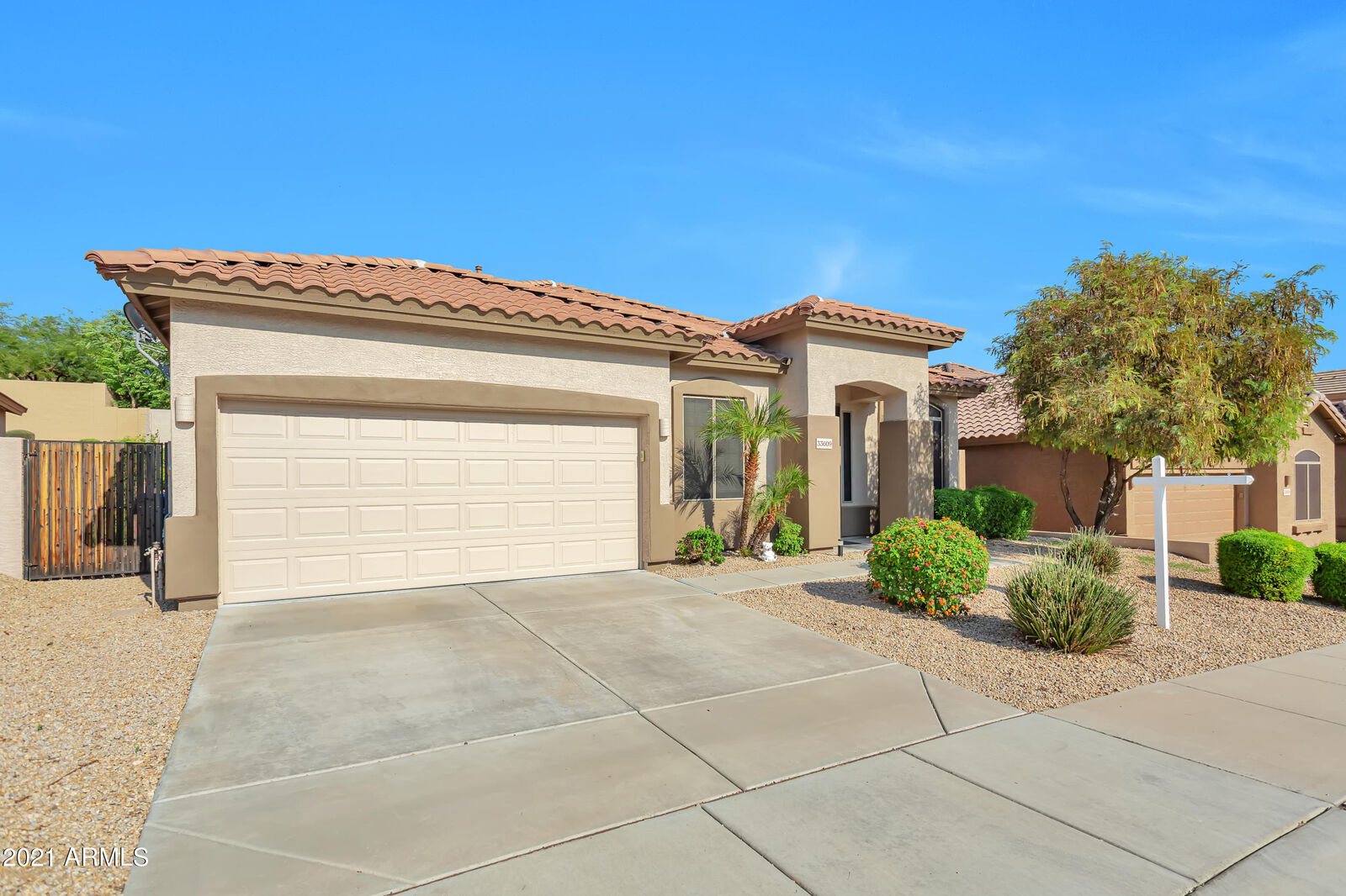 Property Photo: 33609 N 25th Drive AZ 85085
