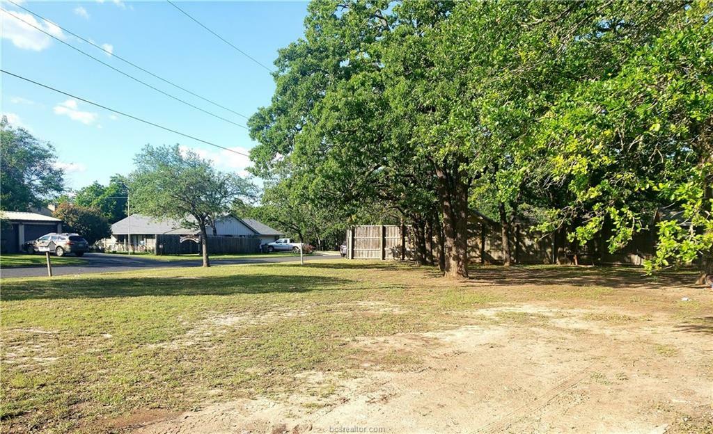 Property Photo:  2904 Woodknoll Drive  TX 77803-0768 