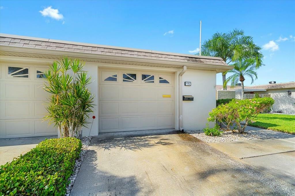 Property Photo:  192 Boca Ciega Point Boulevard N  FL 33708 