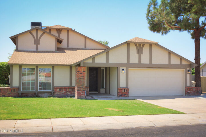 Property Photo: 6403 W Shaw Butte Drive AZ 85304