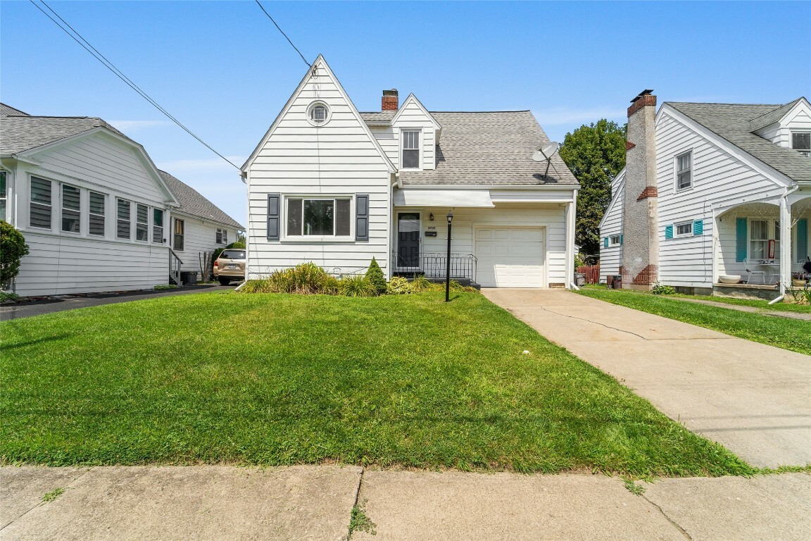 Property Photo:  2707 Helen Street  NY 13760 