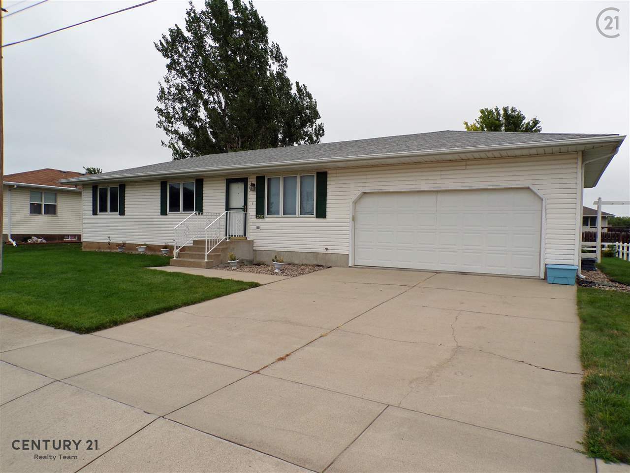 2757 3rd Avenue  Columbus NE 68601 photo